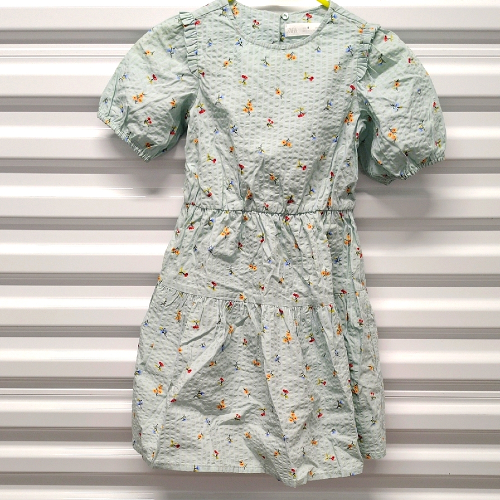 ZARA GIRL'S 6YO CHARMING COTTON DITSY FLORAL DRESS with PUFF Sleeves.